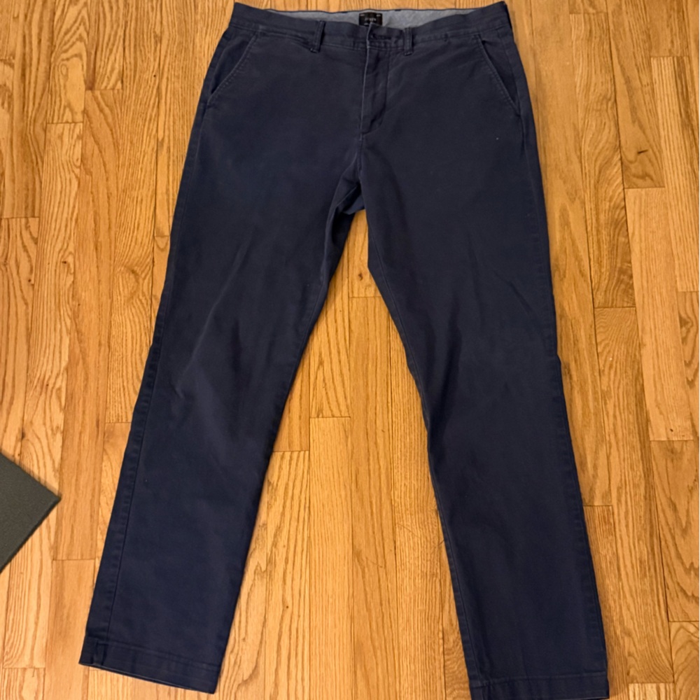 J. Crew Men's Dark Blue 770 Chinos 32in